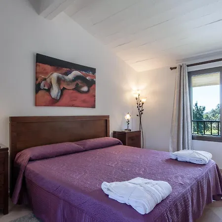 Villa Llamas - *