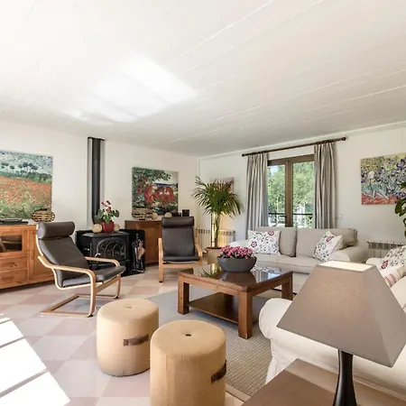Villa Llamas - *